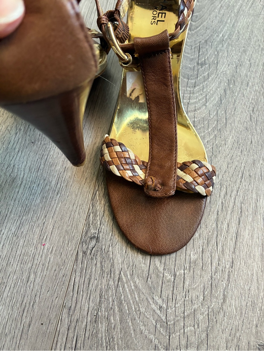 Michael Kors Juniper Brown Braided Leather T-Strap Heels with Gold Footbed 10M - Picture 6 of 11